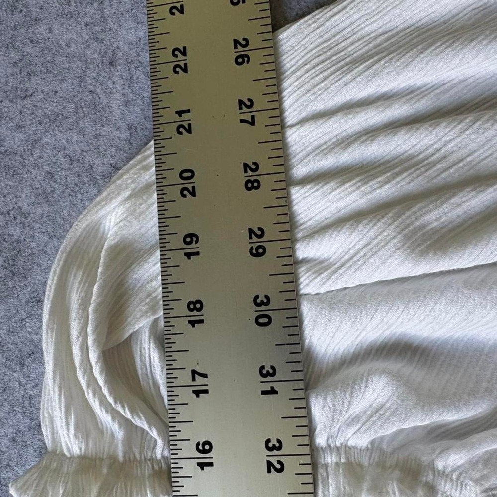 Old Navy White Puff Sleeve shirt Size XL - Picture 6 of 6